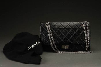 Chanel. Skuldertaske, model 2.55 Reissue