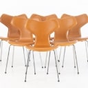 Arne Jacobsen. Seks 'Grand Prix' stole, model 3130, cognacfarvet læder (6)