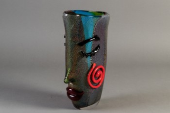 Kunstglas. Stor vase iform af et ansigt