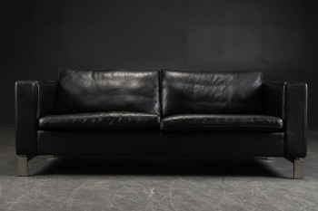 Mogens Hansen. 2½-prs. sofa model MH 261