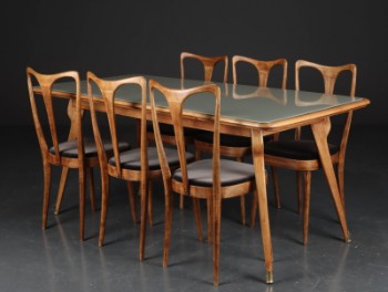 Sæt på seks stole samt spisebord af bøgetræ (6+1)