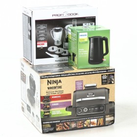 Ninja Woodfire electric grill, Proficook kitchen machine and Philips electric kettle (3)