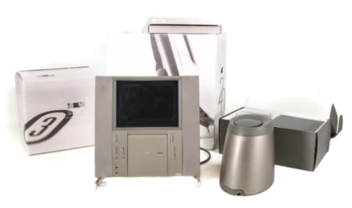Apple Twentieth Anniversary Macintosh (TAM) – 1997 | Lauritz.com