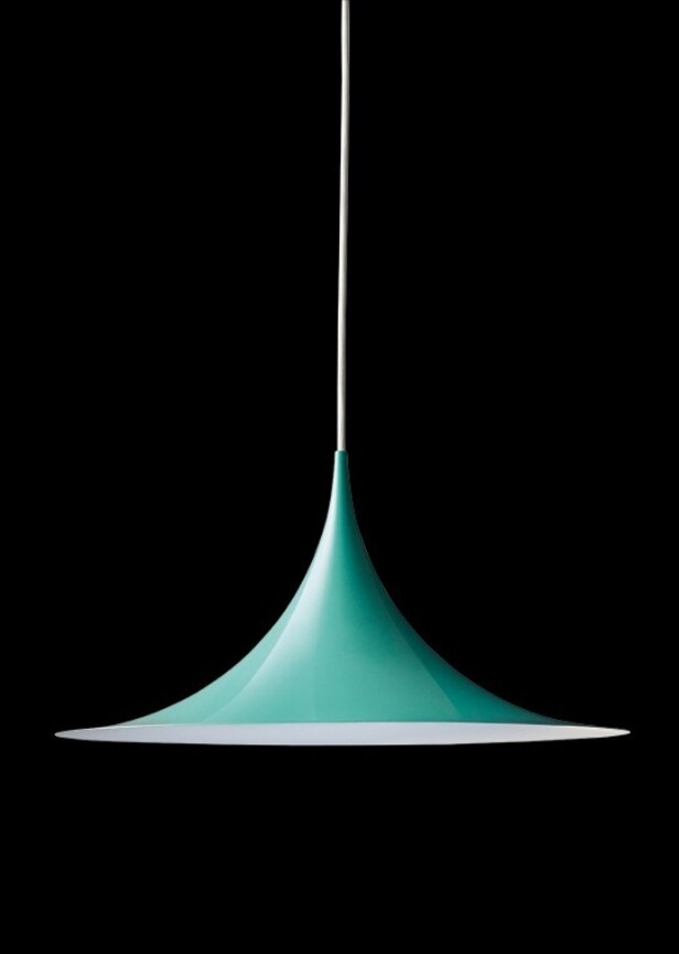 Claes Bonderup & Torsten Thorup. Semi Pendel af turkis lakeret aluminium.