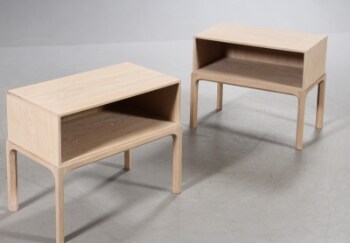Kai Kristiansen. Par entreborde / sengeborde, egetræ, model Entre 1A, udstillingsmodeller (2)