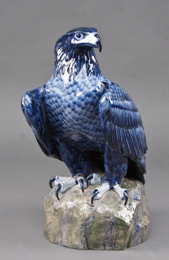 Royal Copenhagen. Eagle by Vilhelm Th. Fischer | Lauritz.com