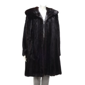 Ole B. Christensen: Brown mink coat, approx. str. 44