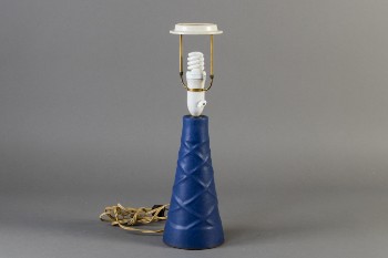 Christian Poulsen.  Bordlampe med blå glasur