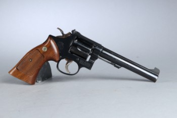 Smith & Wesson revolver kal. 38 med æske