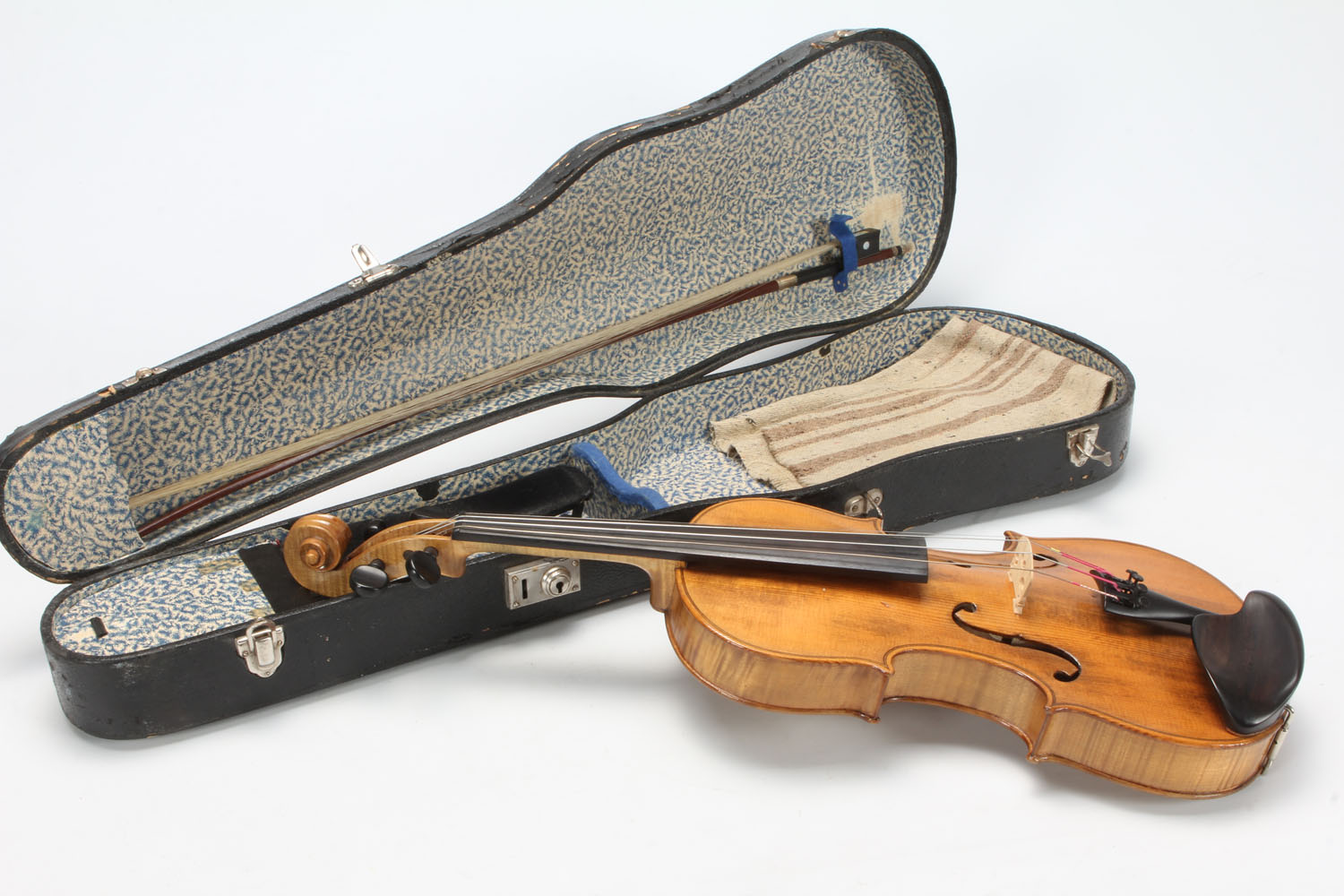 Petersen & Steenstrup violin. | Lauritz.com