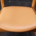 Hans J. Wegner. Stole af eg, model PP-62. (2)