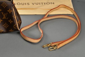 Louis Vuitton.Taske, model Eva skulder over Lauritz.com