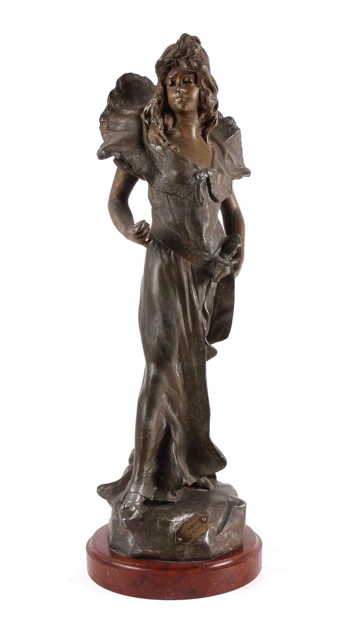 Bronze sculpture. Standing woman