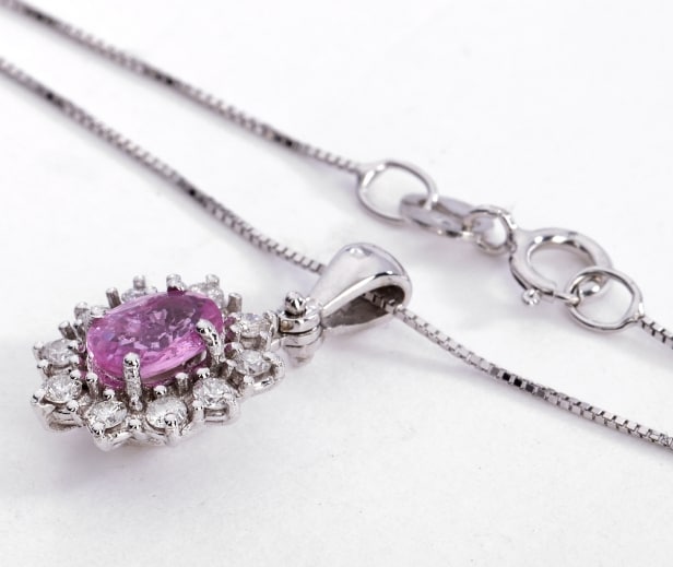 Sapphire and diamond rosette pendant with 18kt white gold chain (2)
