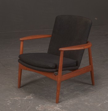 Arne Vodder. Lounge chair made in teakwood model BO90