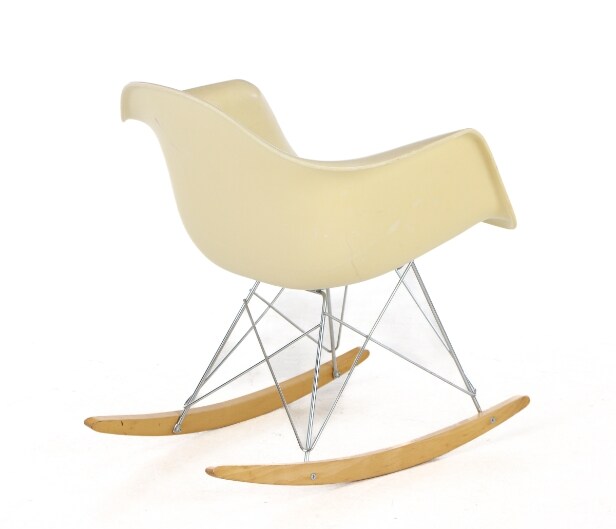Charles Eames. Rocking chair, 'Rocker', model 'RAR' | Lauritz.com