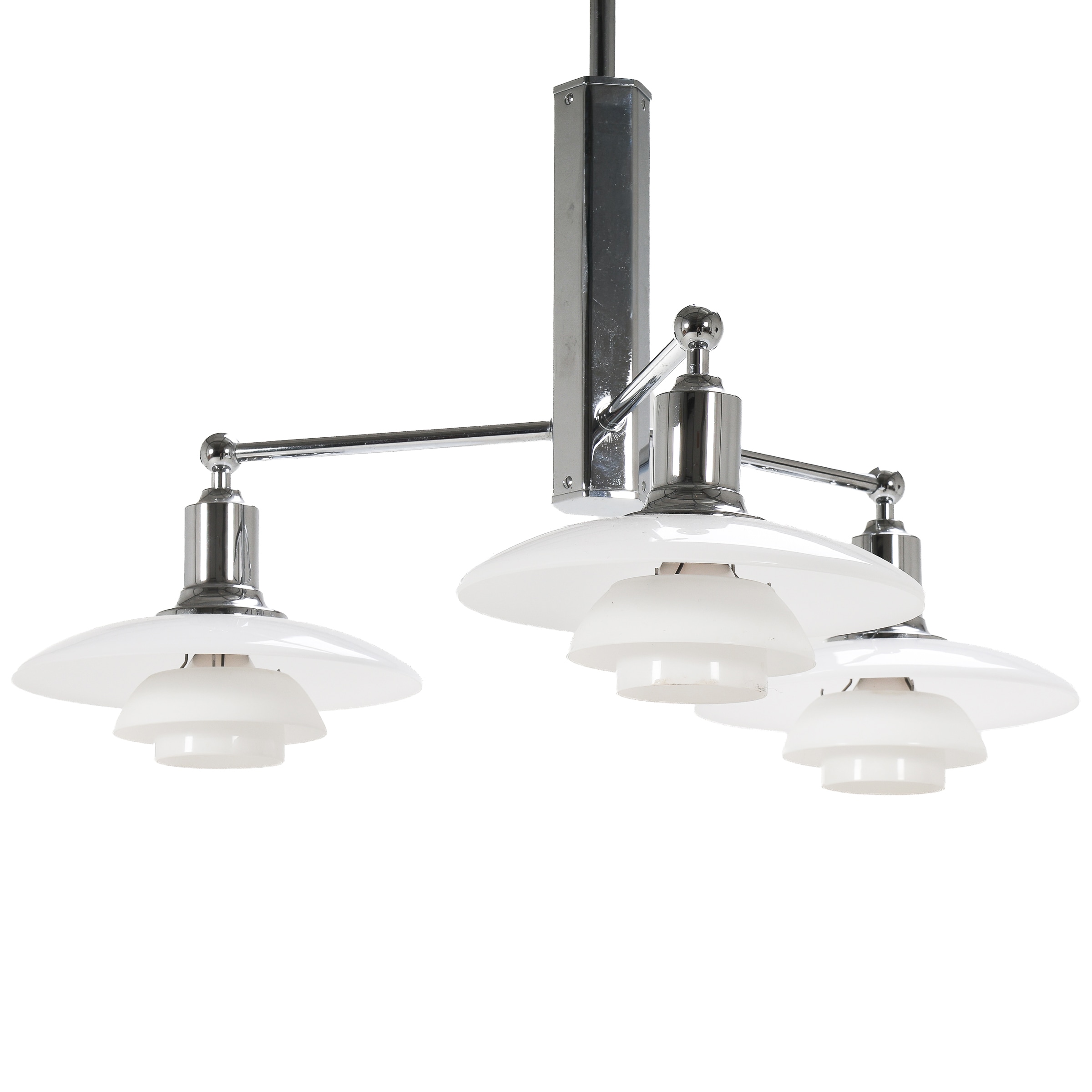 Poul Henningsen: Tribal chandelier with white glass shades