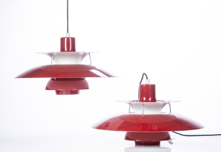 Poul Henningsen. Et par PH50 pendler, jubilæumsudgave Chilli red