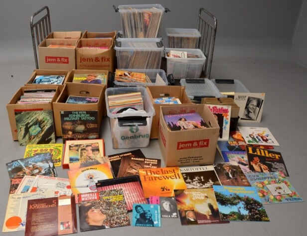 Samling plader/ lp'er og singler. Populær og klassisk musik