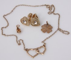 Christian Dior m.fl. Samling smykker af bl.a. - Lauritz.com