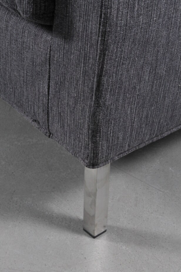 Sofa. Klassisk dansk design sofa med dunfyld.