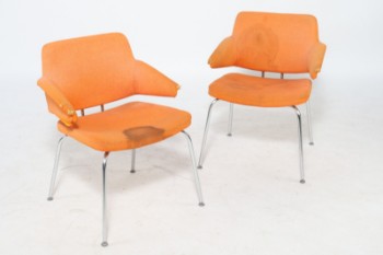 Dansk møbelproducent. Par armstole, orange uld. (2)