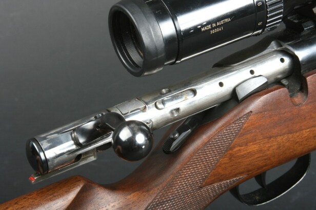 Carl Gustav jagtriffel model 3000 monteret med Swarovski kikkert.