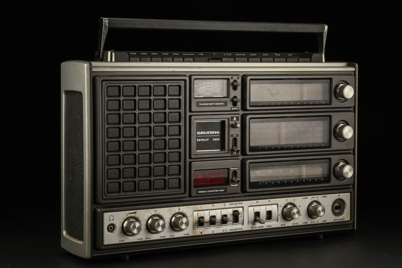 Grundig Satellit 300 Radio Med Analog Og Digital Sk rm Lauritz