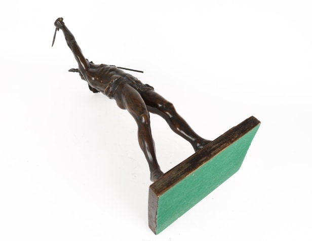 Unknown artist: Sculpture of man with sword and banner