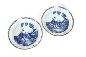 Et par kinesiske fade af porcelæn, Qianlong, ca. 1800 (2)