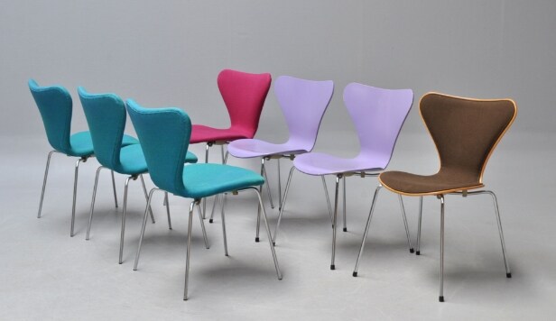 Arne Jacobsen. Syv stole. 7'eren, model 3107 for Fritz Hansen (7) 