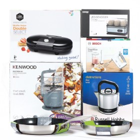 Kenwood foodprocessor samt Russell Hobbs elkedel m.m (7)