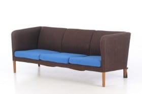 Hans J. Wegner. Tre-pers. sofa, model 'AP18S'