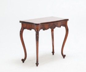 Mahogany game table, 19th century