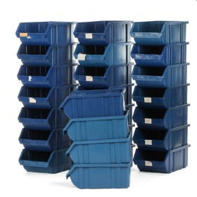 Collection of storage boxes/Stackable boxes (26)