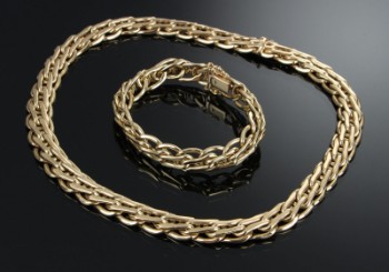 Halskæde m/ tilhørende armbånd, 14 kt guld, 62,4 gram (2)