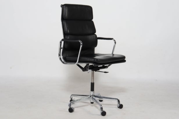 Charles Eames. Softpad kontorstol model EA219.