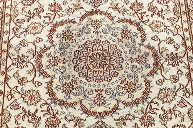 Anatolian silk rug 92x150 cm