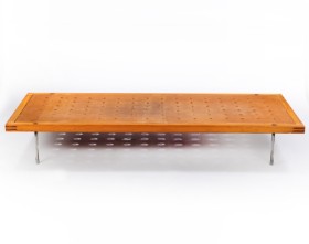 Finn Faber. Daybed af oregonpine fra 60'erne