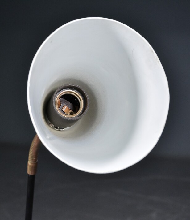 Standerlampe, sortlakeret, Svend Aage Holm Sørensen - tilskrevet, 1900-tallets midte 