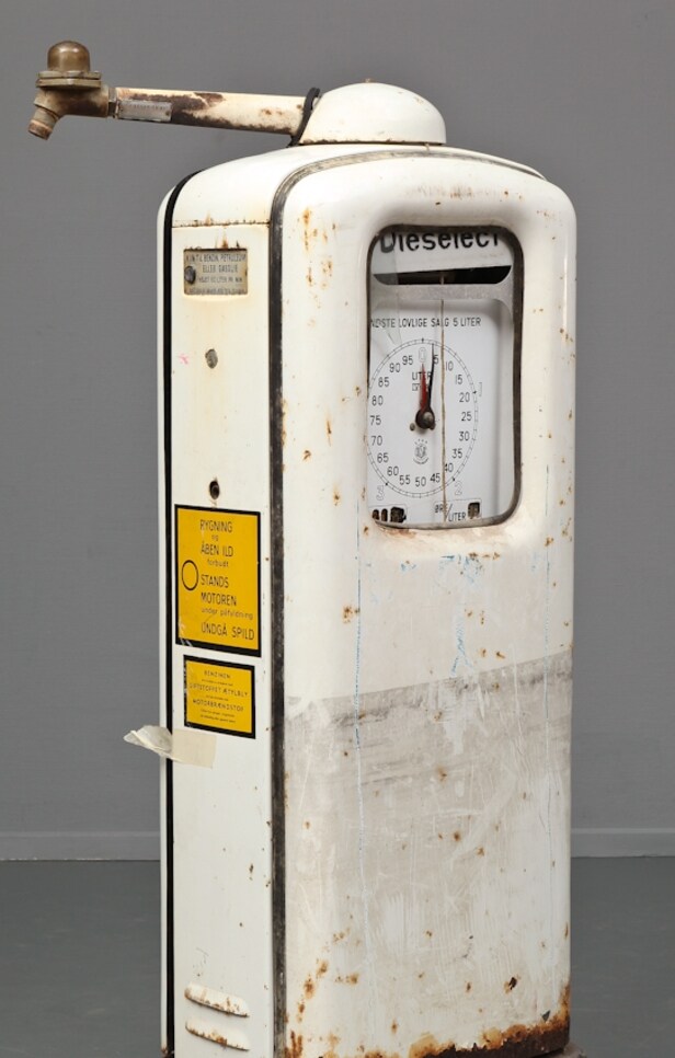 Dieselect stander