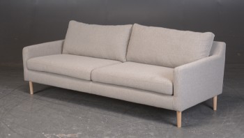425603221294 - Tre-personers sofa model Astha.