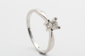 Solitaire ring with brilliant-cut approx. 0.25 ct, 14 ct. white gold, size 56