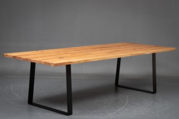 PremiumOak. Usamlet Dansk produceret plankebord  af massivt Natural olieret  270 cm.