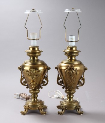 Et par franske bordlamper af messing. (2)