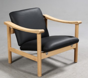 Hans J. Wegner. Getama lænestol, egetræ / læder, model GE240