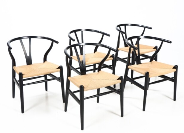 Hans J. Wegner. Fem Y-stole, model CH24, med ny flet. (5)