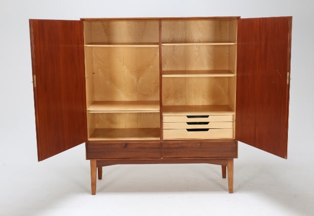 Cabinetmaker Povl Christiansen: Tableware cabinet made of Cuban mahogany from 1957.