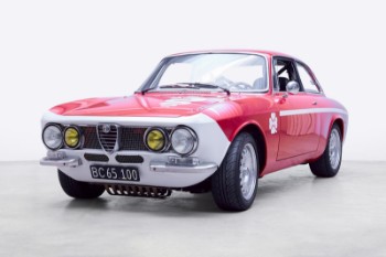 Alfa Romeo GT 1300 (GTA Replica)