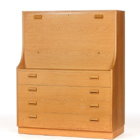 Børge Mogensen for Søborg Møbler. Oak wood secretary/chatol